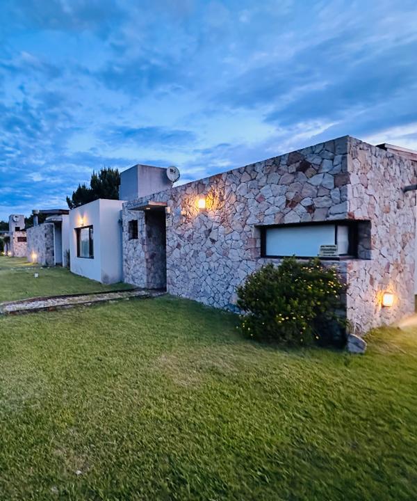 Las casas al atardecer